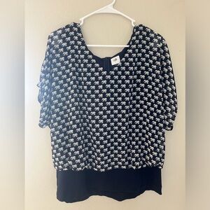 Cabi navy size L elephant top